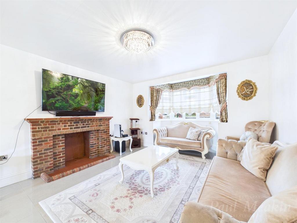 Open Plan Living/ Dining