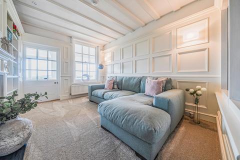 6 bedroom detached house for sale, Crofton Avenue, Hampshire PO13