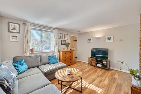 3 Stonecroft Close, Bishops Cleeve, Cheltenham, GL52 8SW