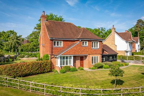 undefined, Shackleford Green, Shackleford, Godalming, Surrey, GU8 6EY