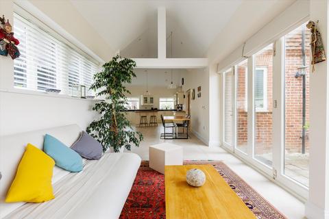 undefined, Shackleford Green, Shackleford, Godalming, Surrey, GU8 6EY