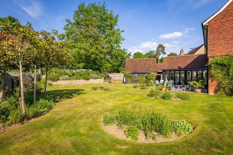 undefined, Shackleford Green, Shackleford, Godalming, Surrey, GU8 6EY