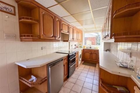 3 bedroom semi-detached house for sale, Carlton Avenue, Worksop S81