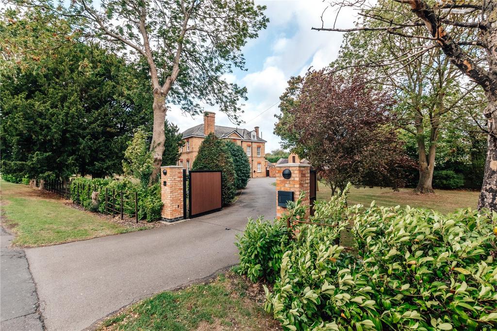 Gated Driveway