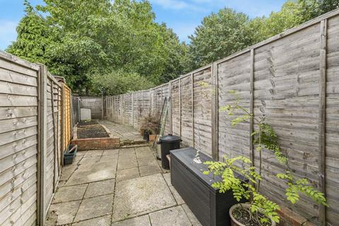undefined, Darell Road, Kew TW9