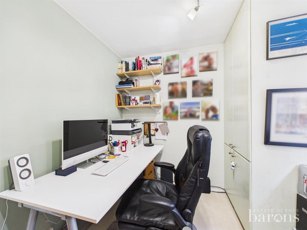 CAM05500 G0-PR0075-STILL017.jpg