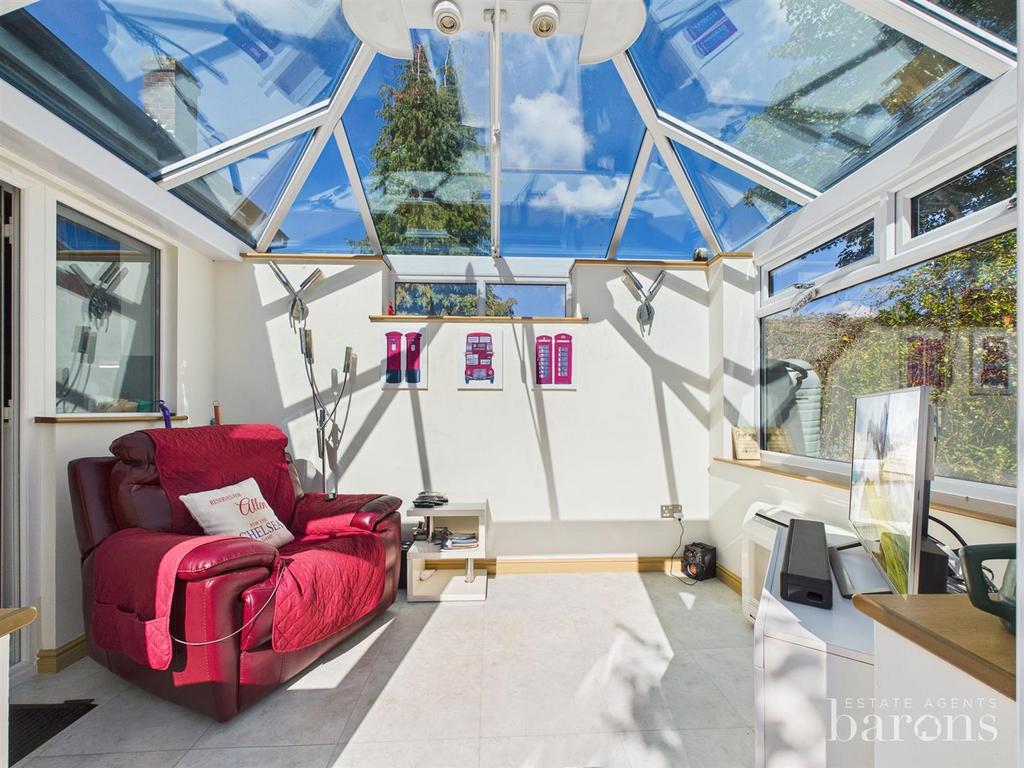 CAM05500 G0-PR0075-STILL009.jpg