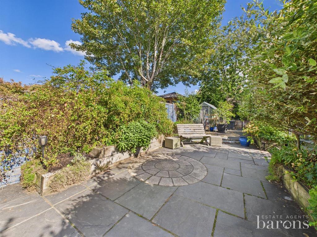 CAM05500 G0-PR0075-STILL012.jpg