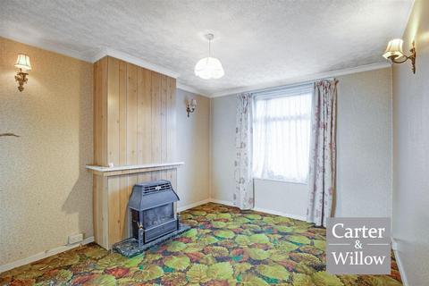 2 bedroom terraced house for sale, Gale Street, Dagenham, Essex