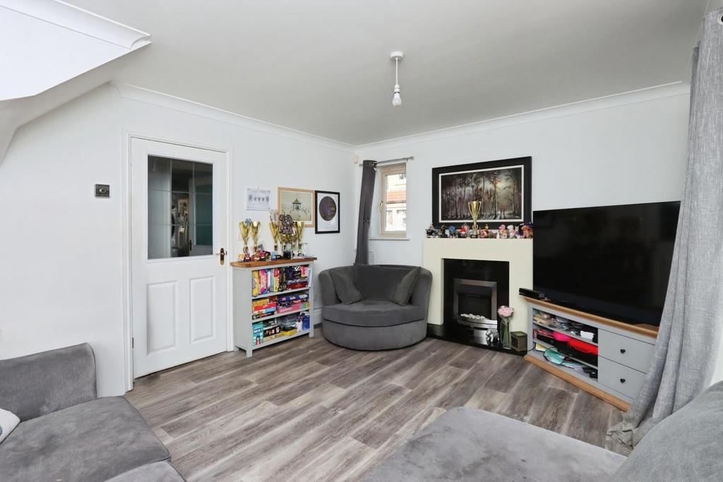 LOUNGE 04.jpg