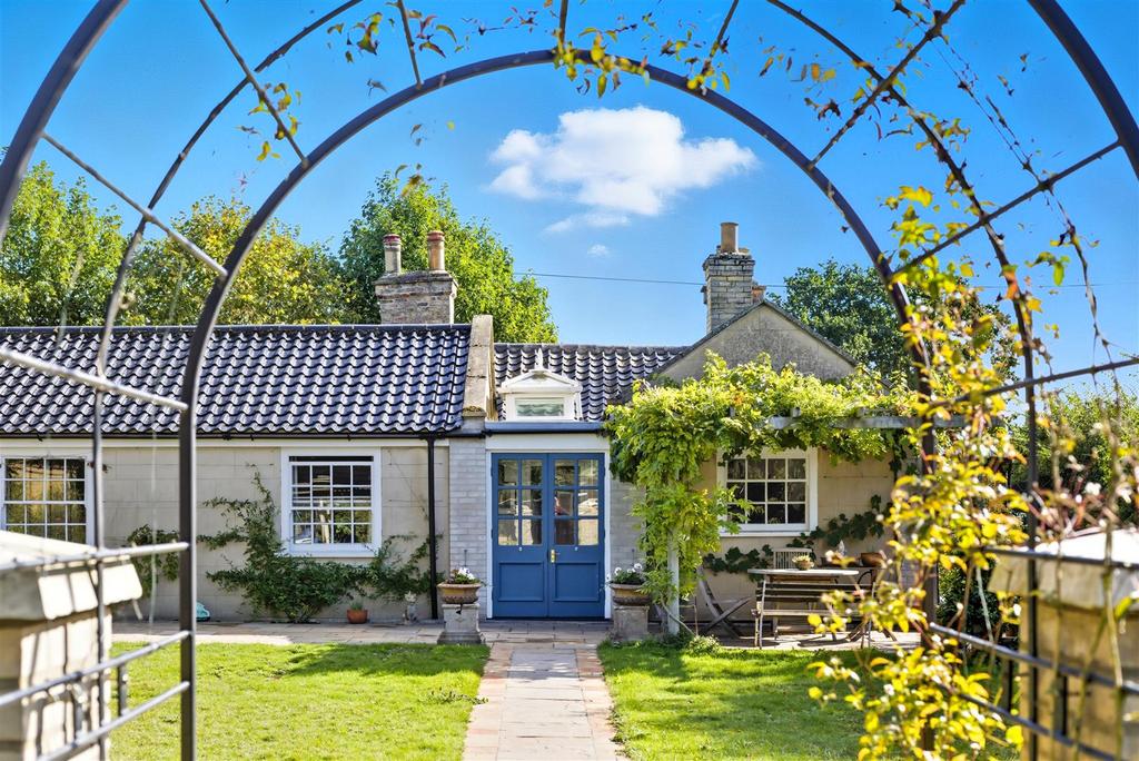 88 Southwold Road 0.jpg