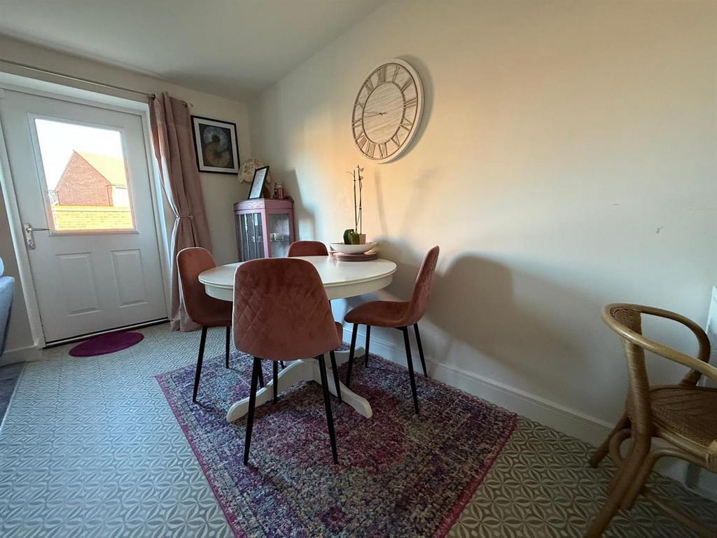 Lounge/dining room