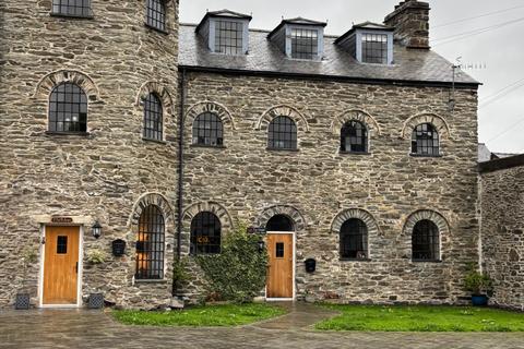 undefined, Tai'r Aran, Plassey Street, Bala, LL23