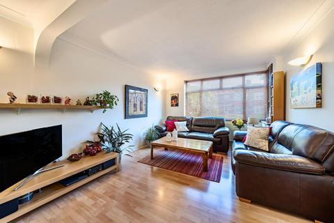 4 bedroom semi-detached house for sale, Kynance Gardens, Stanmore HA7