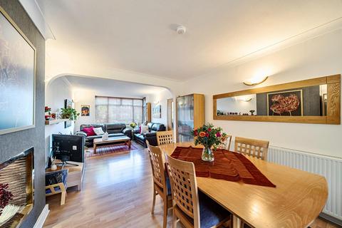 4 bedroom semi-detached house for sale, Kynance Gardens, Stanmore HA7
