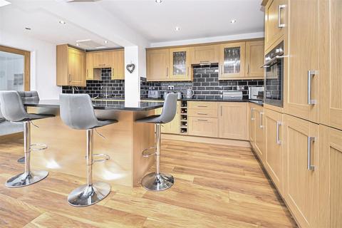 5 bedroom detached house for sale, Broadwell Drive, Pennington, Leigh