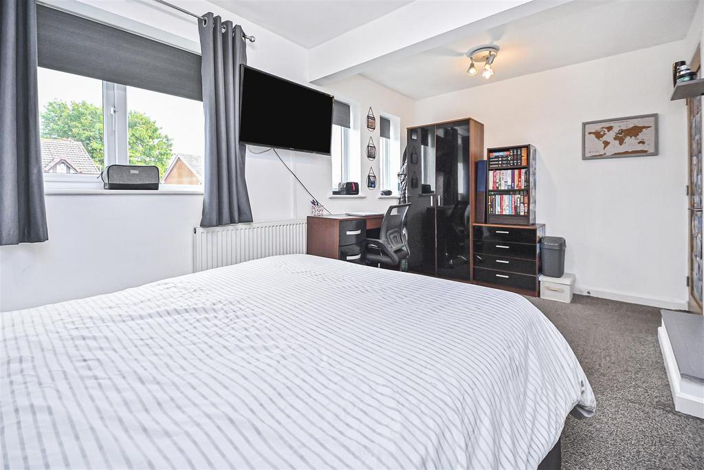 15 Broadwell Drive Bedroom 3 (2).jpg