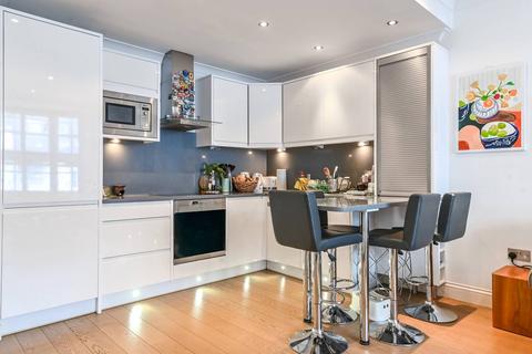 2 bedroom flat for sale, Gloucester Terrace, Bayswater, London, W2