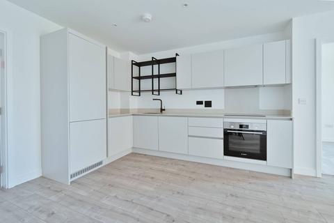 2 bedroom flat to rent, Eight Gardens, Watford, WD24