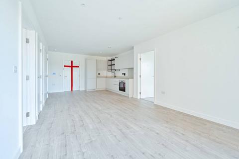 2 bedroom flat to rent, Eight Gardens, Watford, WD24