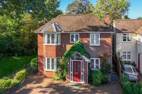 13a Anton Road, Andover, SP10 2EN
