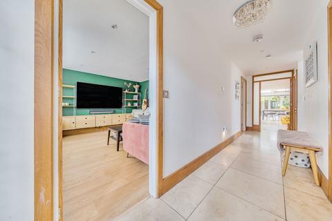 13a Anton Road, Andover, SP10 2EN