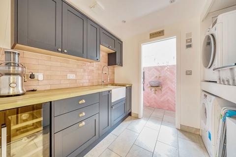 13a Anton Road, Andover, SP10 2EN