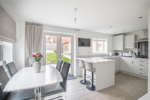 4 bedroom house for sale, Hawksbeard Close, Tamworth