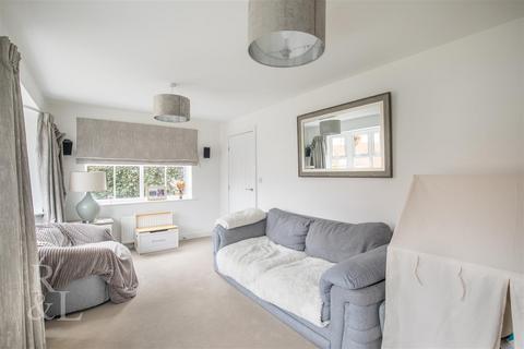 1 Hawksbeard Close, Tamworth, B79 0EQ