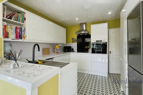 2 bedroom bungalow for sale, Irongate, Preston PR5