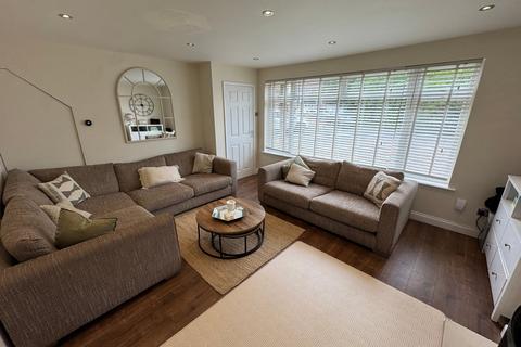 3 bedroom semi-detached house for sale, Metcalf Road, Ashford TW15