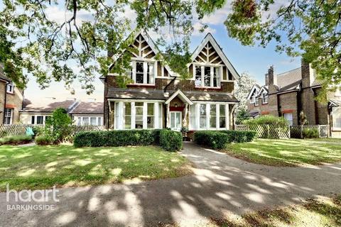 undefined, Thomas Barnardo Way, Barkingside