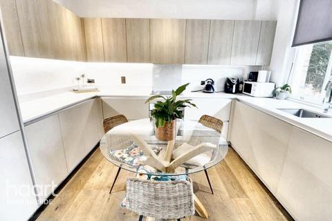 undefined, Thomas Barnardo Way, Barkingside