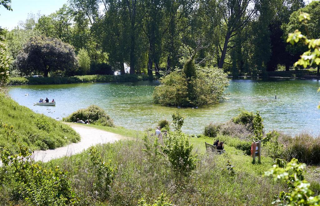 Swanbourne Boating Lake