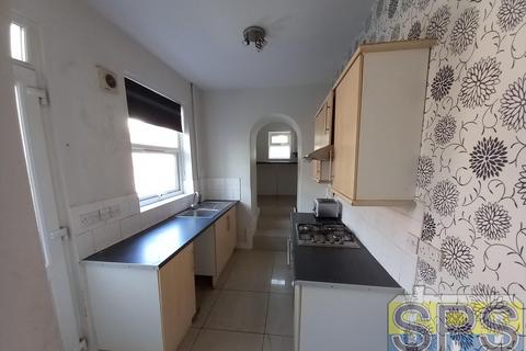 3 bedroom end of terrace house for sale, Bowden Street, Stoke-on-Trent ST6