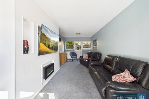 4 bedroom semi-detached house for sale, Alpine Rise, Thornton, Bradford, West Yorkshire, BD13