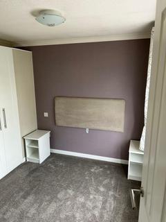 1 bedroom park home for sale, Romford, Essex, RM3