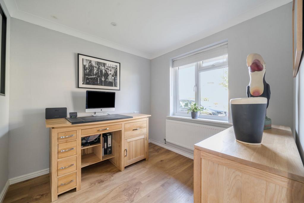 Good sized downstairs office