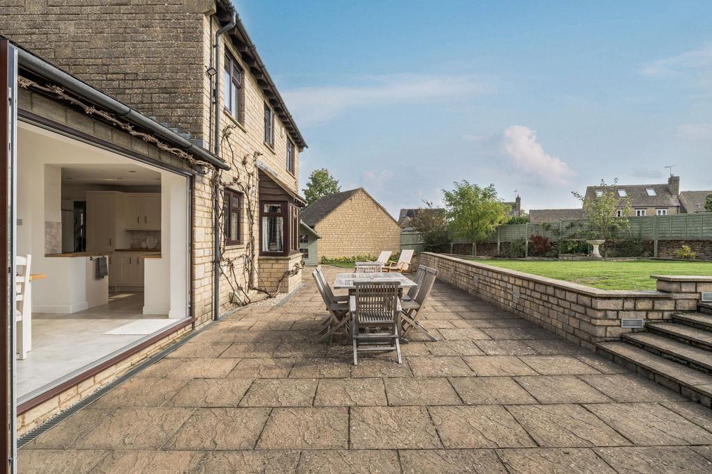 Sizeable terrace