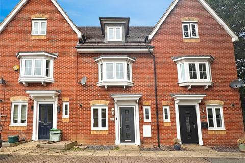 Pryor Close, Tilehurst, Reading