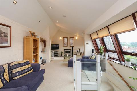 4 bedroom detached house for sale, Sunnyvale Avenue, Sheffield, S17