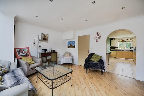 undefined, Rickmansworth Road, Watford, Hertfordshire
