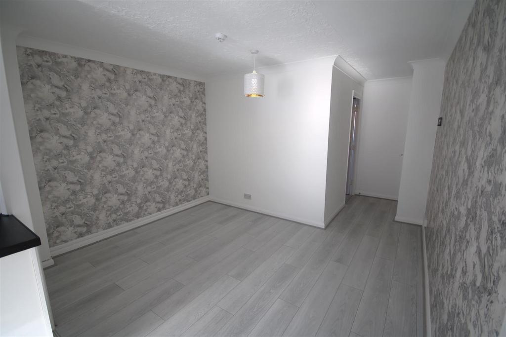 Living Area a.JPG