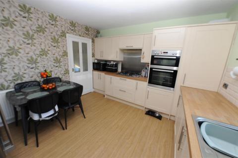 3 bedroom townhouse for sale, Daleside Road, Shipley