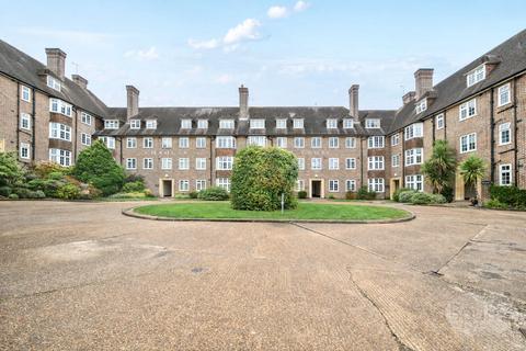 1 bedroom apartment for sale, Chaucer Court, Portsmouth Road, Guildford, Surrey, GU2