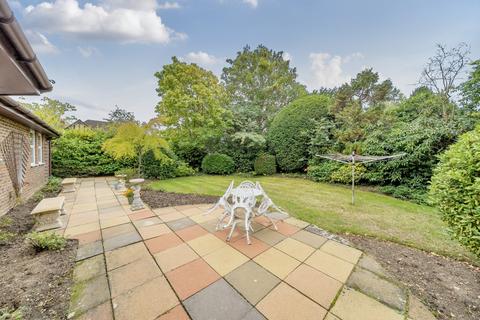 3 bedroom bungalow for sale, Kimbers Drive, Burnham, Buckinghamshire, SL1