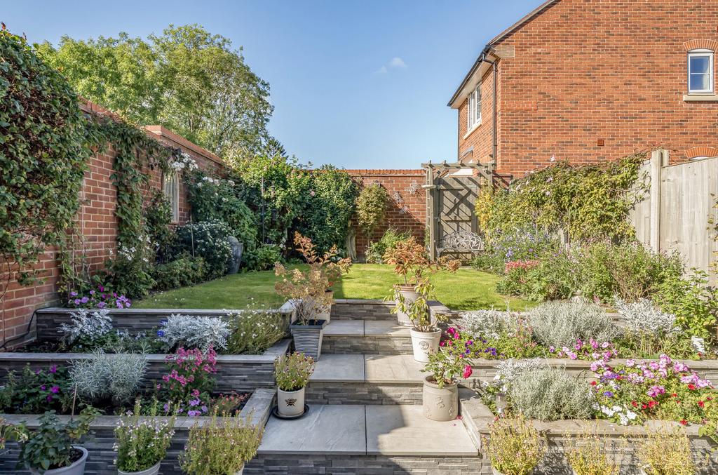 1358490-9-68d1245...