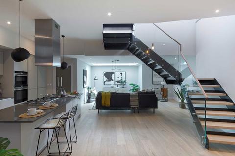 3 bedroom terraced house for sale, Avery Walk, Battersea SW11