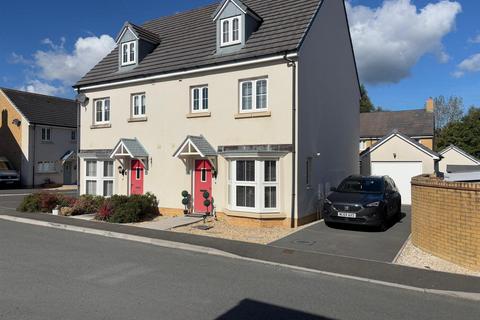 undefined, Rhes Brickyard Row, Llanelli