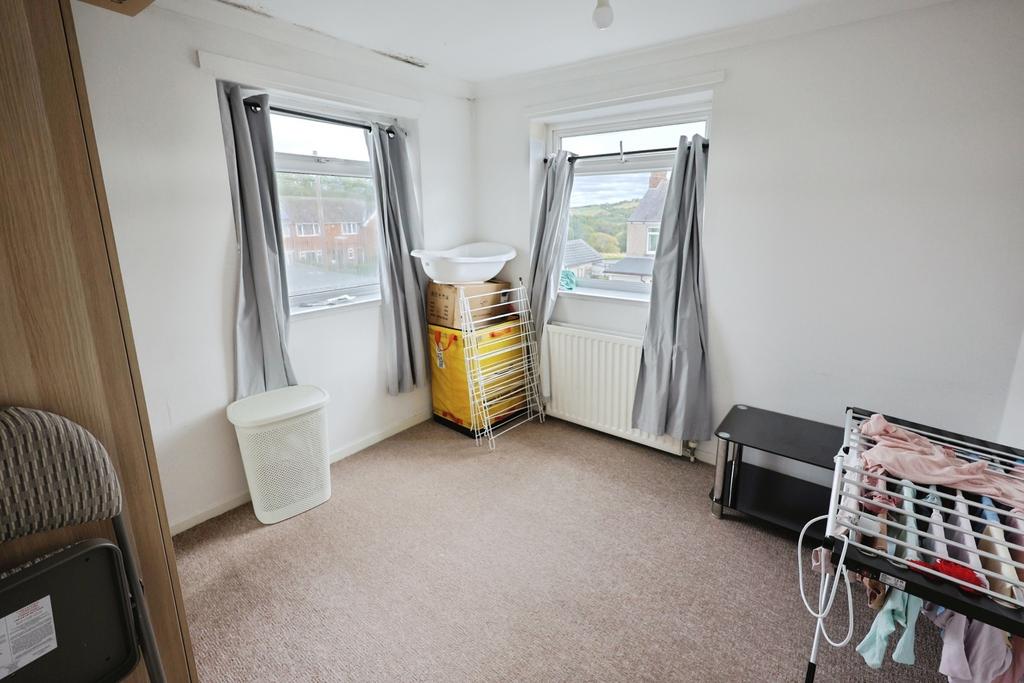 Pbox-bedroom-340324.JPG